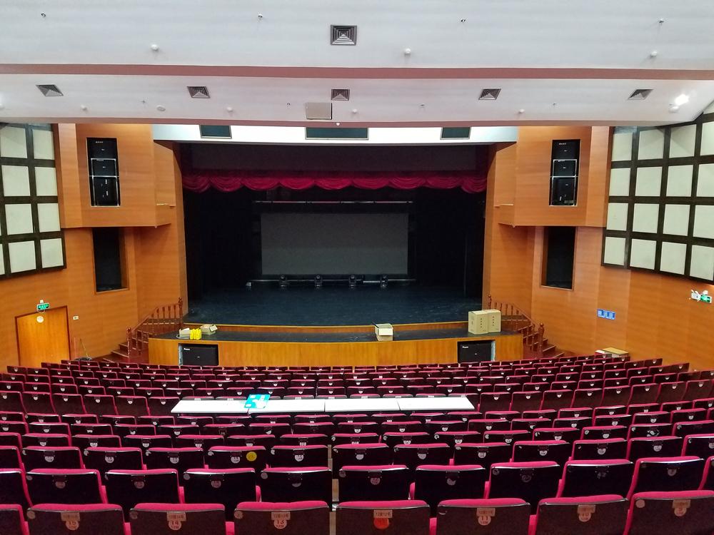 专业音响设备中都有哪些插接件？